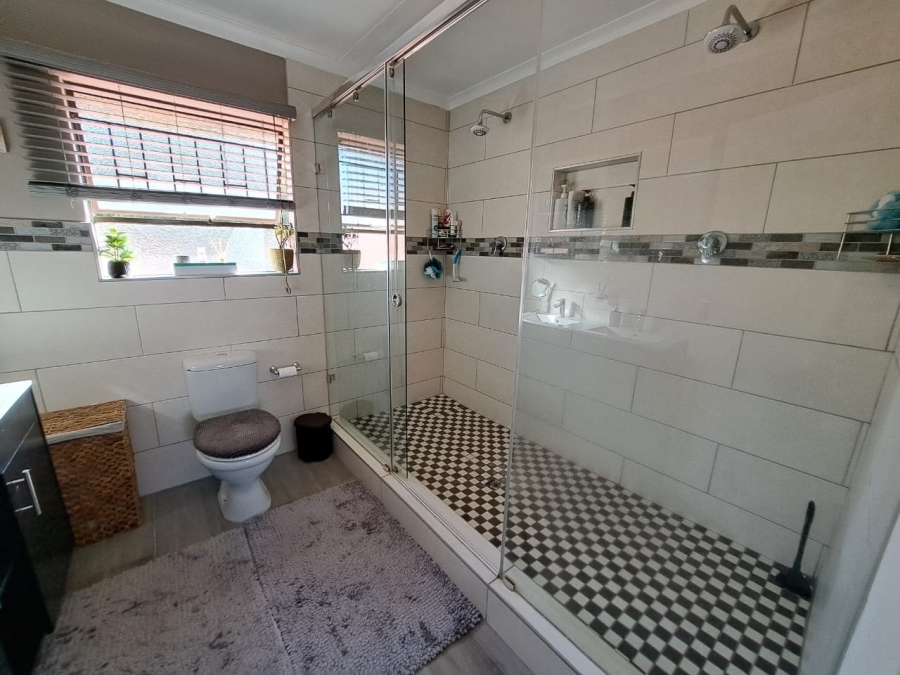 4 Bedroom Property for Sale in Cashan North West